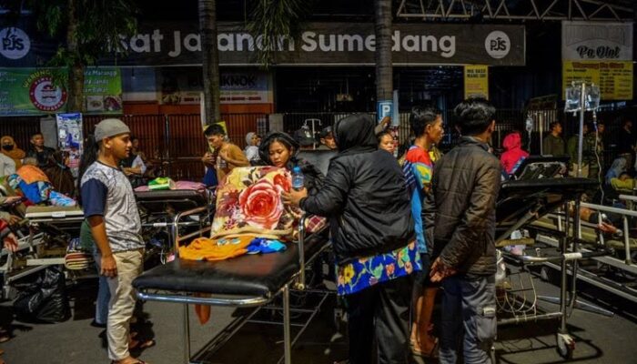 Akibat Gempa, 331 Pasien RSUD Sumedang Dipindahkan ke Tenda di Halaman