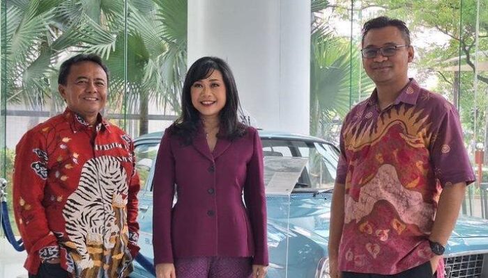 Pj Bupati Sumedang Terus Buat Terobosan, Perangkat Daerah Akan Dilatih Komisaris Utama Blue Bird