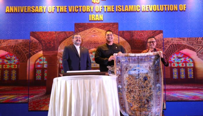 Menpora Dito Jadi Chief Guest Peringatan Revolusi Iran ke 45 Tahun