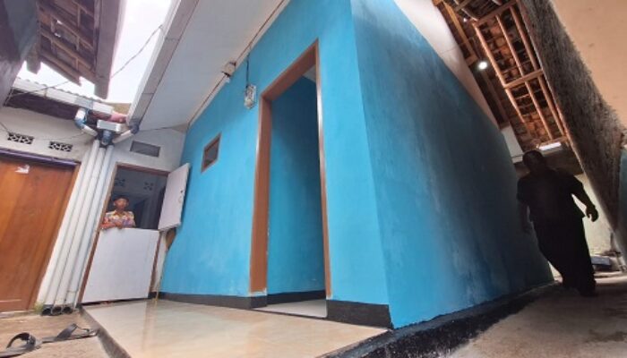 Ibu Ene Korban Gempa Sumedang Menerima Bantuan Renovasi Rumah dari Program Rutilahu