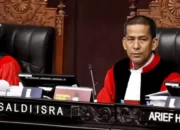 MKMK Putuskan Hakim MK Saldi Isra Tidak Melanggar Kode Etik dan Perilaku