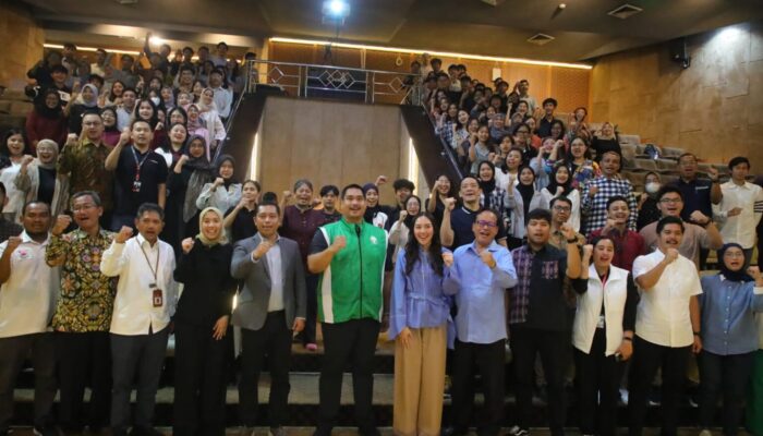 Menpora Dito Hadir di Acara Kunjungan Peserta Wira Muda Academy dan SMASH