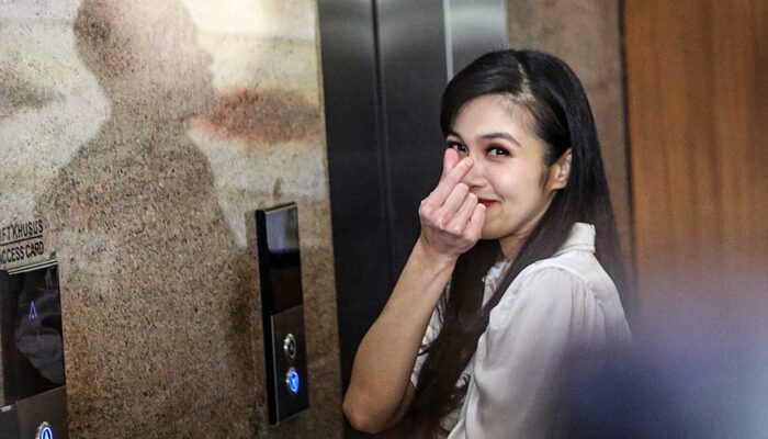 Sandra Dewi Diperiksa Kejagung Terkait Korupsi Sang Suami