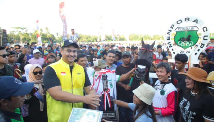Menpora Dito Tutup Kejuaraan Pacuan Kuda Piala Menpora Cup dan Bupati Kebumen Cup 2024
