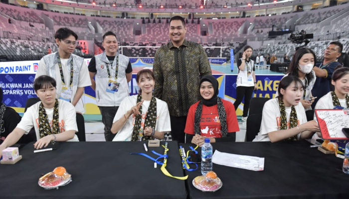 Menpora Dito Hadiri Fan Signing Red Sparks dan Indonesia All Star di Arena Jakarta
