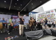Kemenpora Gelar Acara Buka Puasa Bersama Undang Group Band Maliq n D’Essentials dan Charly van Houtten