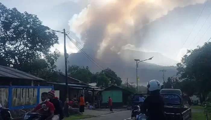 Gunung Lewotobi Laki-laki Kembali Meletus, Warga Diminta Waspada
