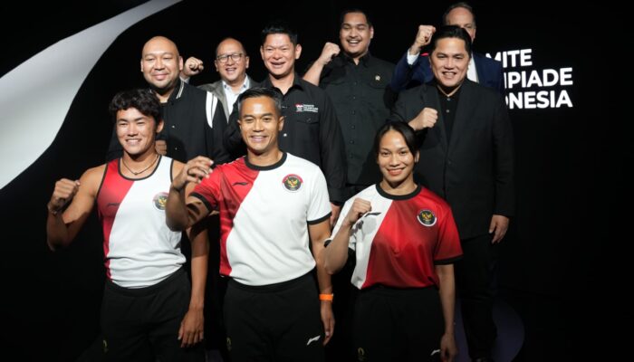 Didesain Didit Hediprasetyo, Jersey Timnas Indonesia di Olimpiade Paris 2024 Diapresiasi Menpora Dito