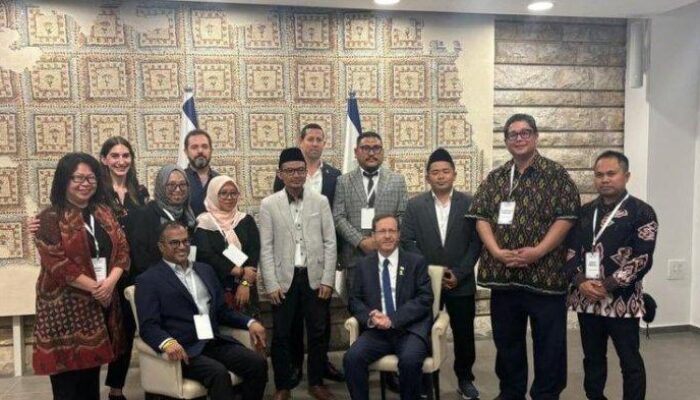 Usai Bertemu Presiden Israel Dua Kader Muda NU Dipecat MUI