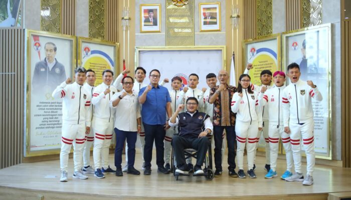 Kemenpora Lepas Tim Homeless Football Indonesia Yang Bakal Bertanding di HWC 2024 Korsel