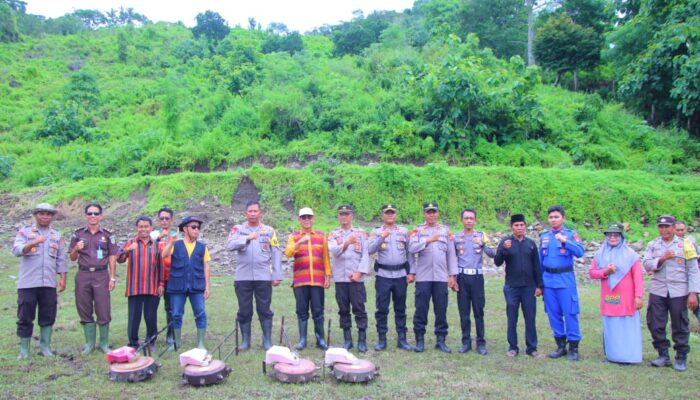 Wakil Bupati Dompu Hadiri Penanaman Jagung Serentak