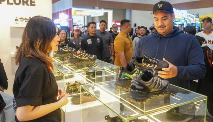 Menpora Dito Kunjungi Jakarta Sneaker Day (JSD) 2025