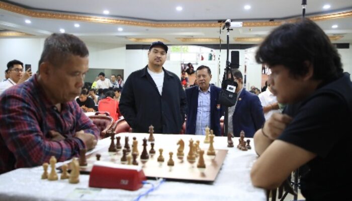 Menpora Dito Tinjau Turnamen Catur Ramadhan Cup PP Percasi 2025