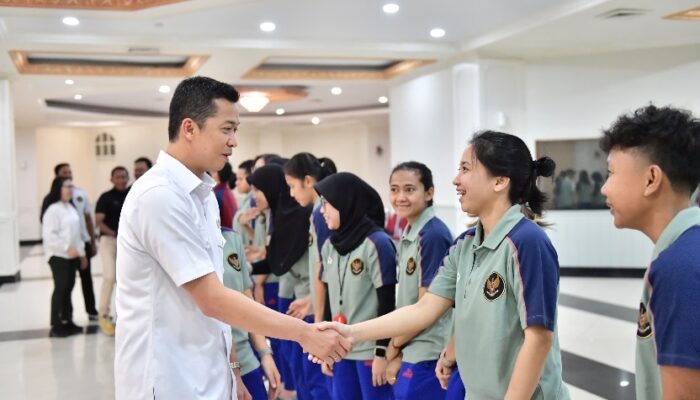 Wamenpora Lepas Tim Futsal Putri Indonesia ke Ajang AFC Women’s Futsal Asian Cup 2025