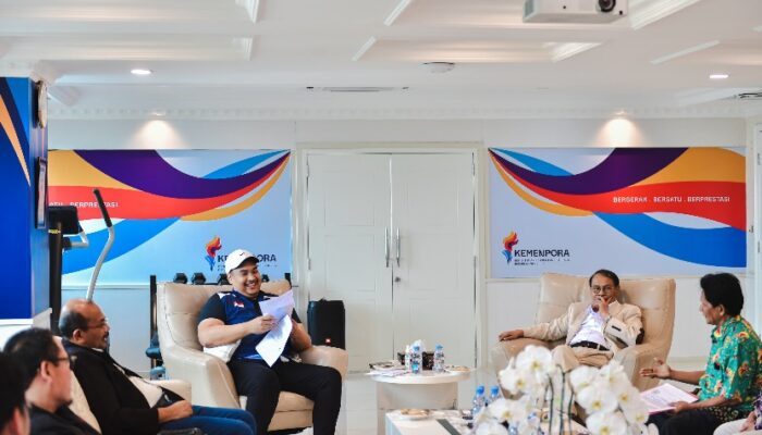 Menpora Dito Menerima Pengurus PTMIC Bahas Perkembangan Tenis Meja