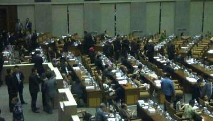 Fraksi PDIP Walk Out dari Sidang Paripurna Gubernur Jabar