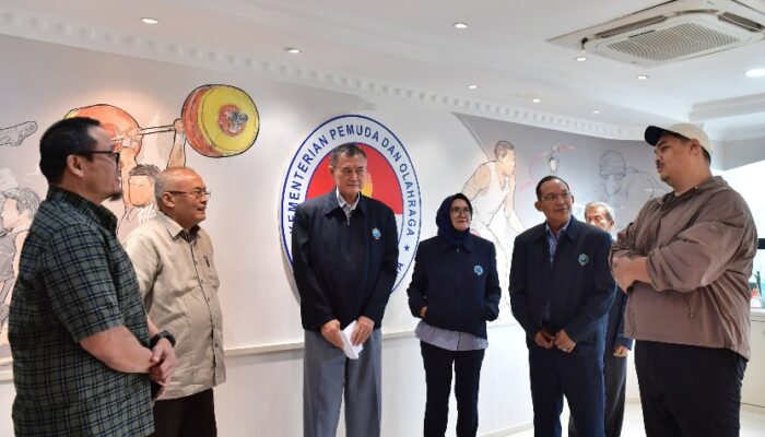 Menpora Dito Tegaskan Dukungan Pemerintah untuk Pembinaan Dayung Nasional