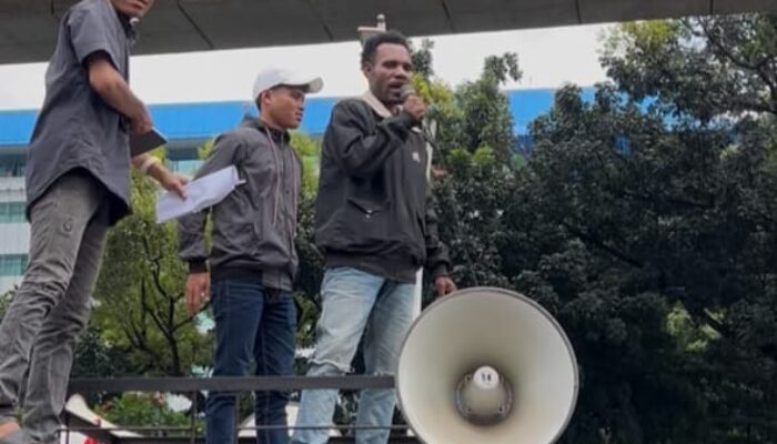 Diduga Jadi Beking Perjudian, Mahasiswa Desak Kapolri Copot Kapolres Mimika